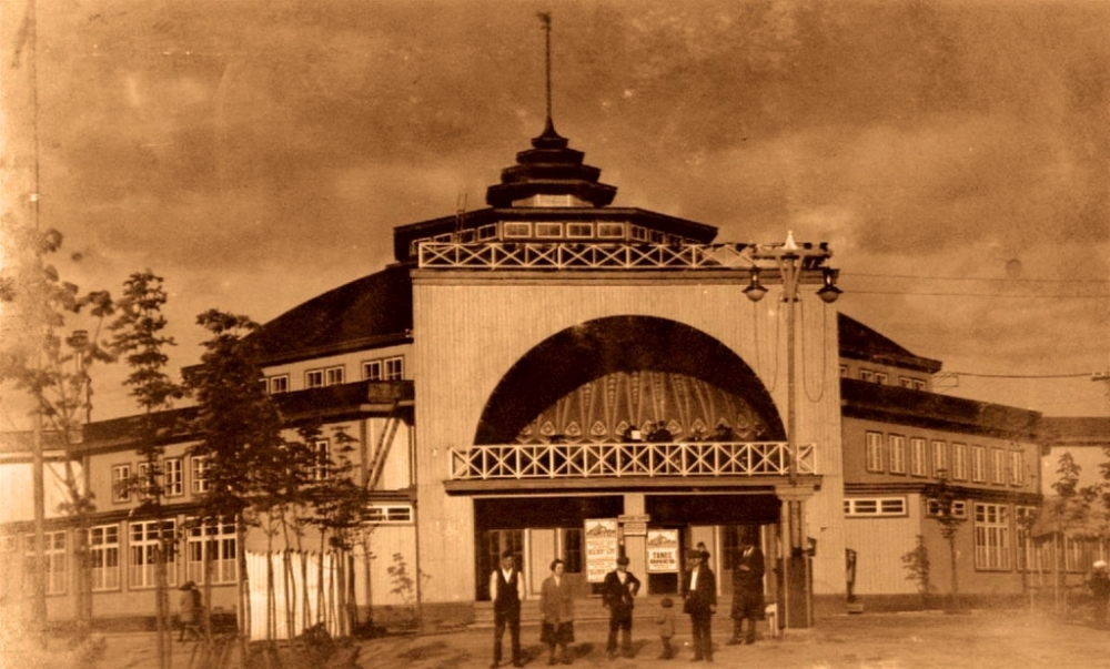 Prague-Eden-Historical-Rollercoaster-Lunapark