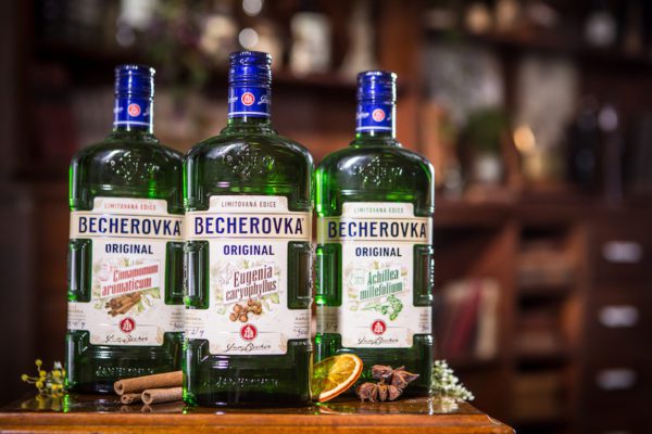 Becherovka-Tres-Bohemes-5