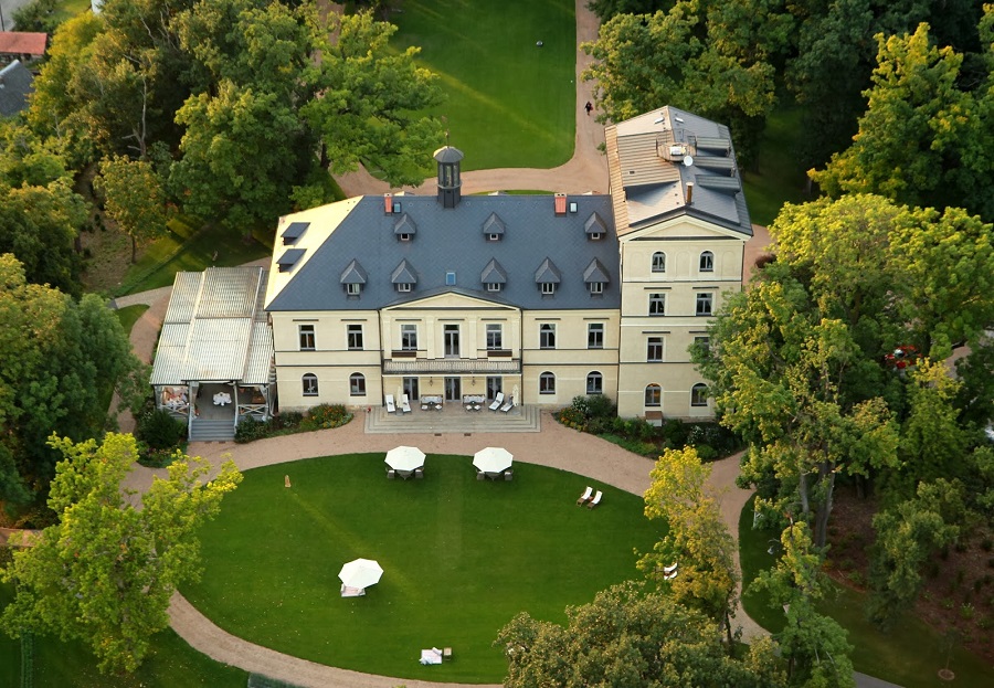 The Lovely Chateau Mcely Hotel, Spa & Much More