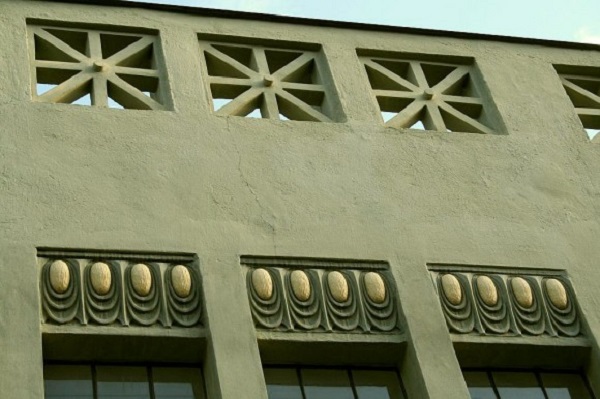 Šaloun's Villa or Šalounova Vila