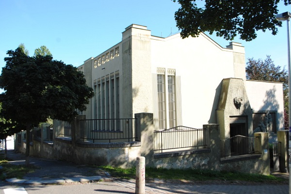 Šaloun's Villa or Šalounova Vila