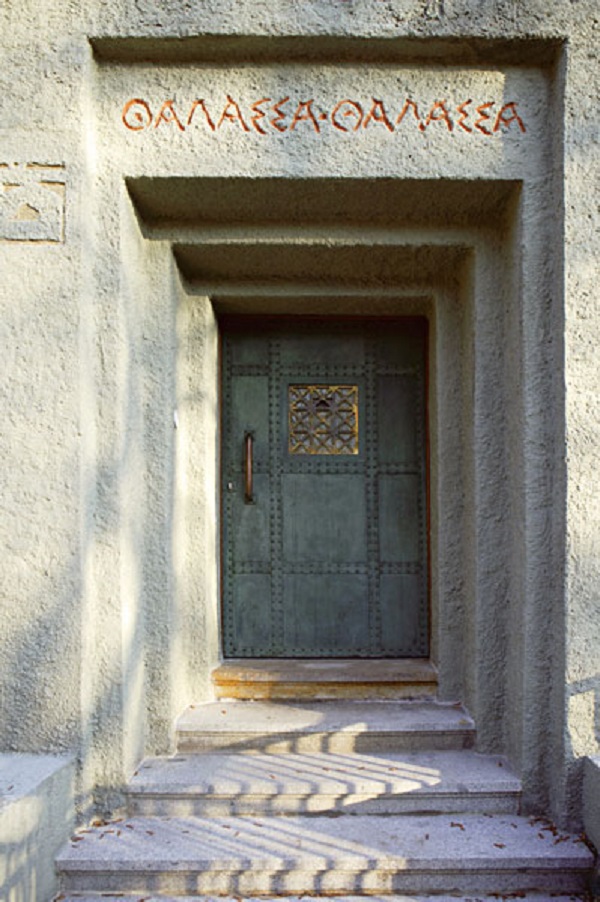 Šaloun's Villa or Šalounova Vila