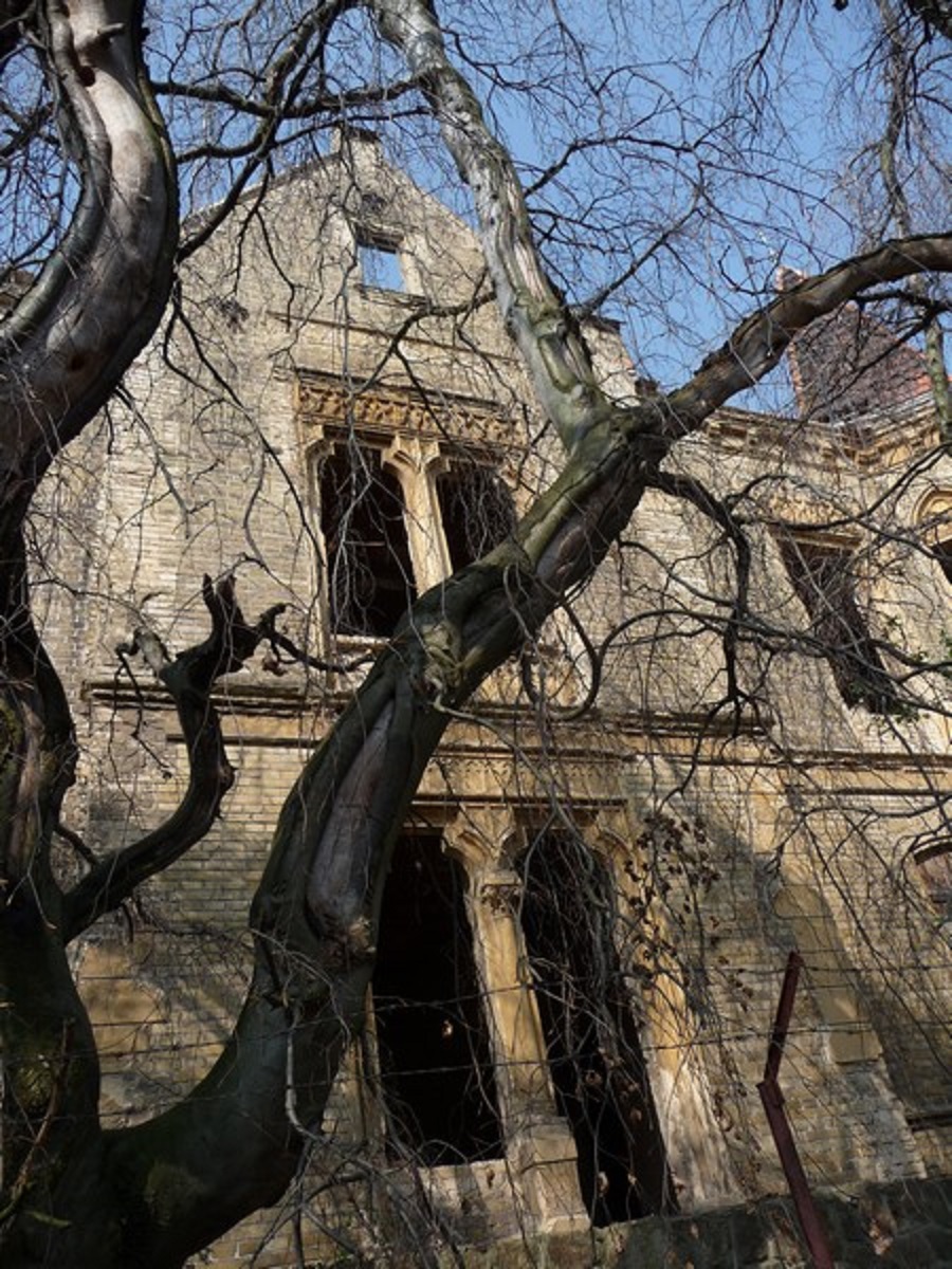 Abandoned Pfaffenhof Mansion Near the Richard Factory Complex, Litoměřice