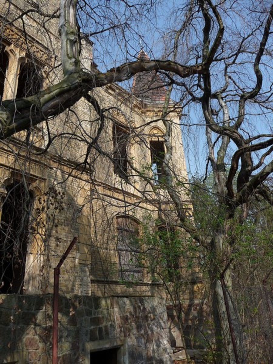 Abandoned Pfaffenhof Mansion Near the Richard Factory Complex, Litoměřice