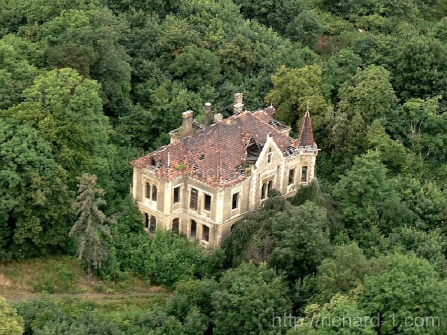 Abandoned Pfaffenhof Mansion Near the Richard Factory Complex, Litoměřice