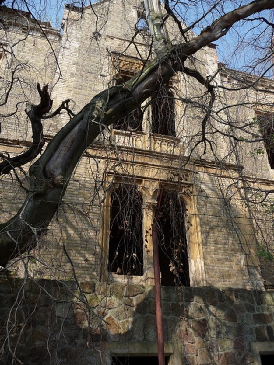 Abandoned Pfaffenhof Mansion Near the Richard Factory Complex, Litoměřice