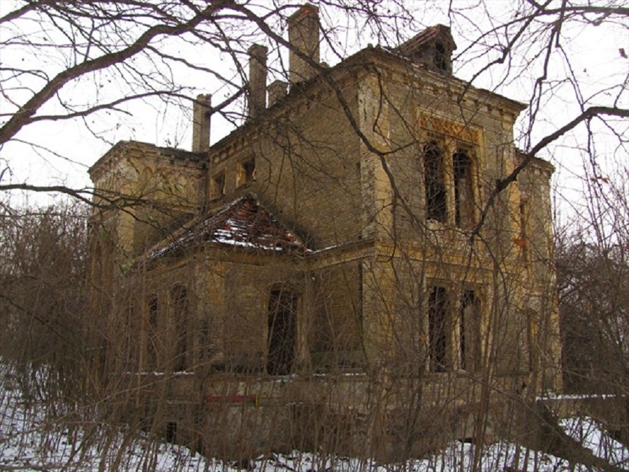 Abandoned Pfaffenhof Mansion Near the Richard Factory Complex, Litoměřice