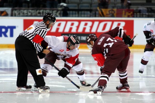 Sparta-Praha-Hockey-Tres-Bohems