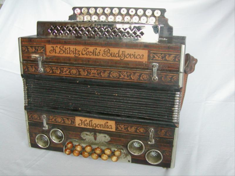 The Czech and Slovak Heligonka Instrument