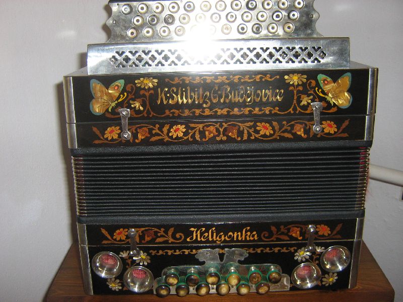 The Czech and Slovak Heligonka Instrument