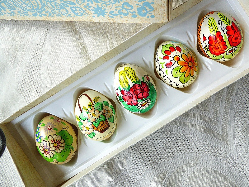 Czech Easter eggs for sale