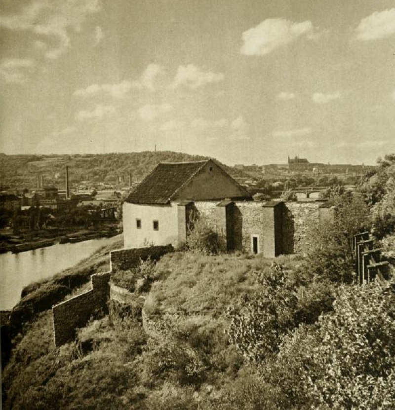 The Face of Prague - Beautiful Images from 75 Years Ago by TresBohemes.c