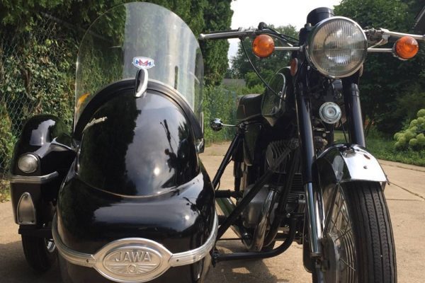 Jawa 350TS with Velorex sidecar