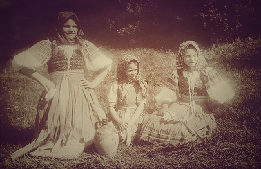 Zem Spieva or the Earth Sings - A Czech/Slovak Magnum Opus