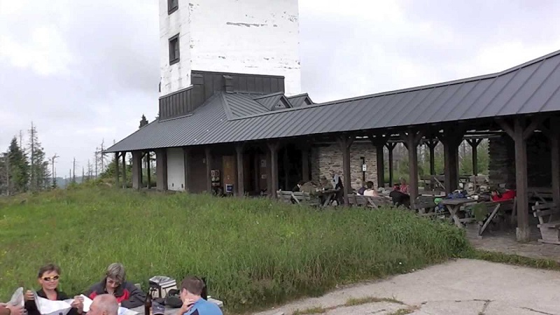 Poledník Lookout Tower