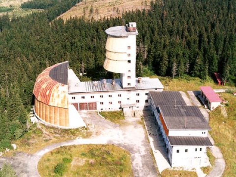 Poledník military facility 