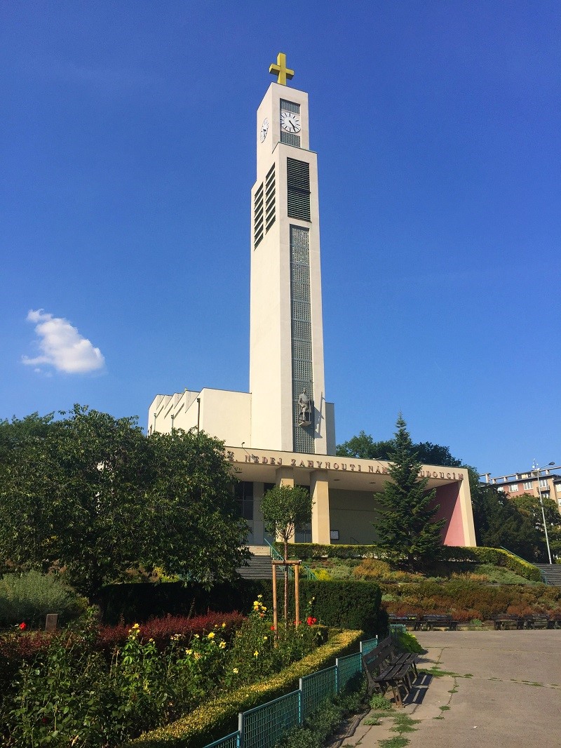 Church of St. Wenceslas in Vrsovice, Prague TresBohemes