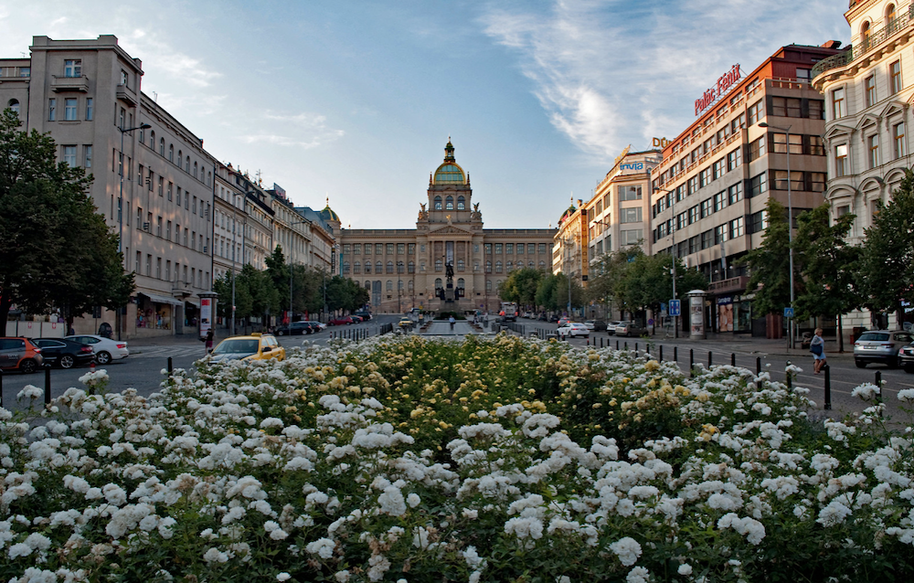 When-Wenceslas-Square-was-a-Horse-Market-Tres-Bohemes-7