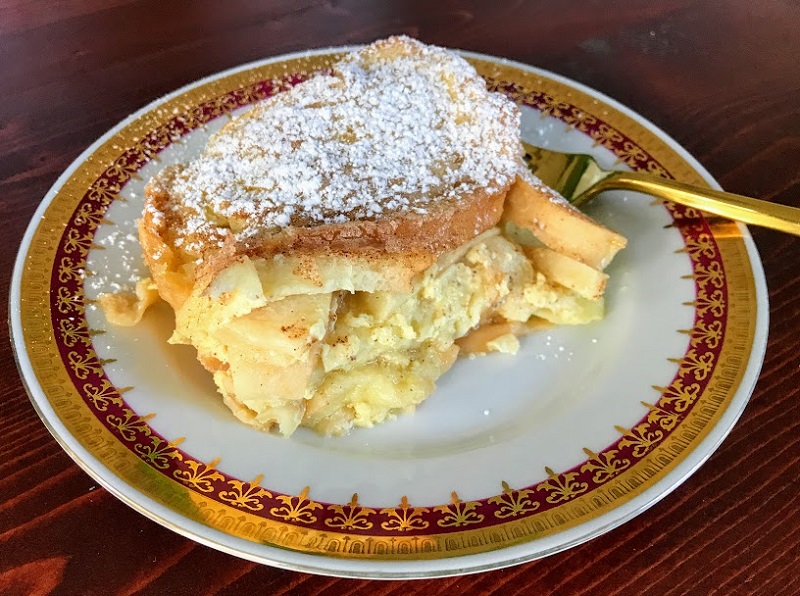 Zemlbába-or-Žemlovka-Czech-Bread-Pudding-Recipe