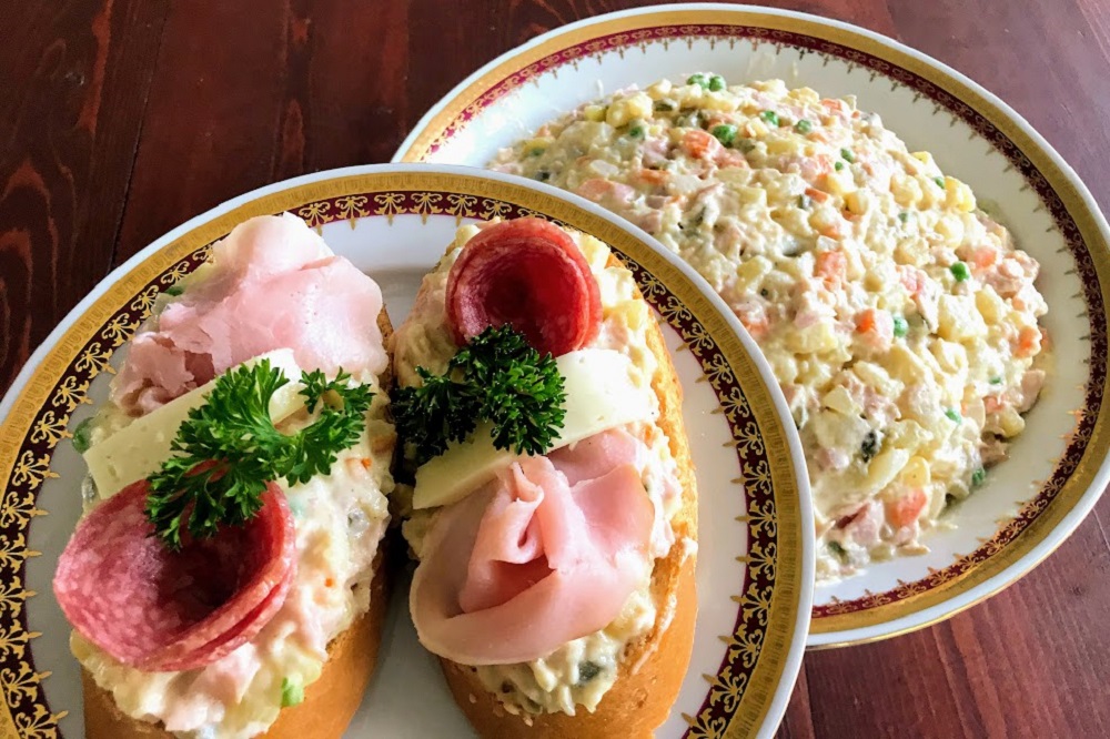 Czech retro potato salad