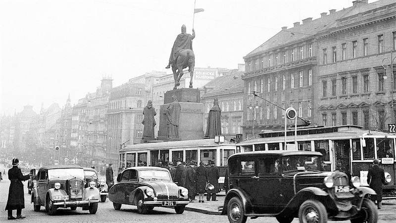 Trams on Wenceslas Square